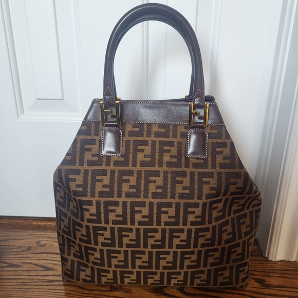 Authentic Fendi Monogram FF Zucca Shopper Tote - Picture 3 of 13